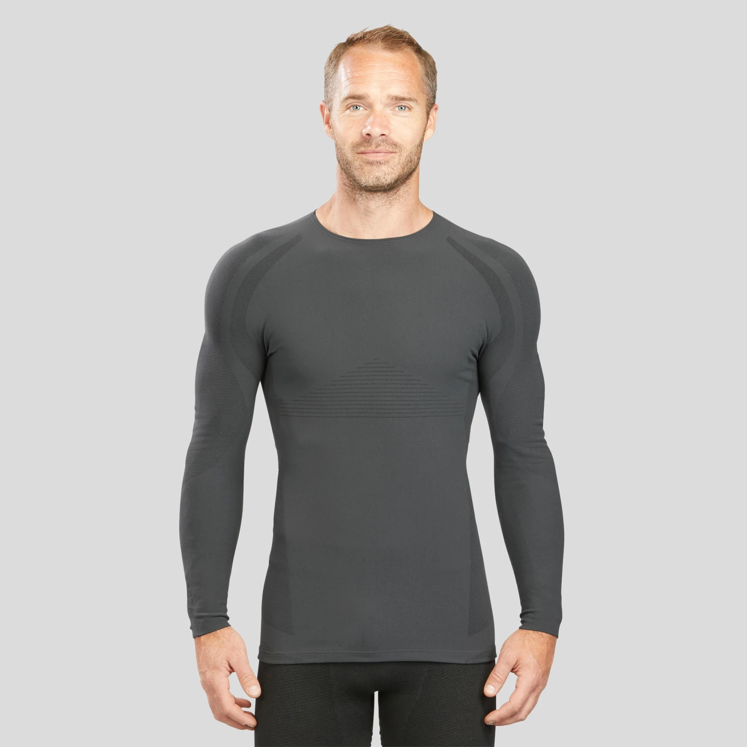 WEDZE Men's Ski 980 Base Layer Ultra-breathable Top 3 WEDZE Men's Ski 980 Base Layer Ultra-breathable Top - Image 3